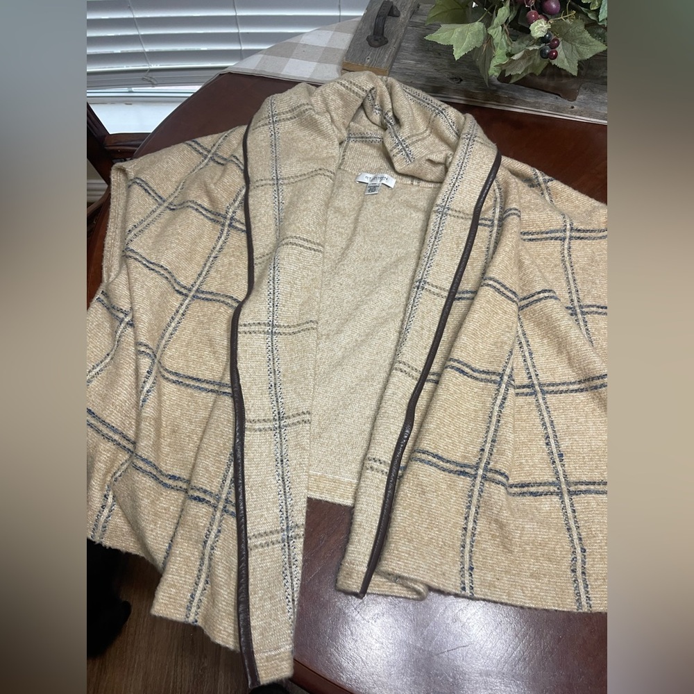 St. John Knit Poncho cardigan wrap